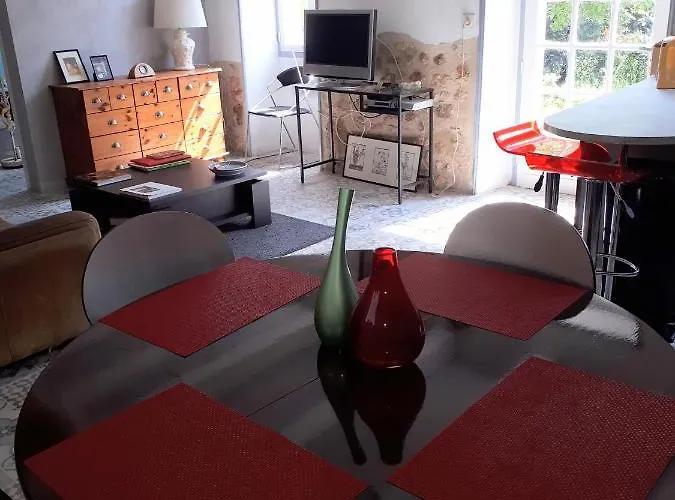 Chateau De L Herm, Lascaux, Sarlat, En Perigord Noir * Rouffignac Saint-Cernin